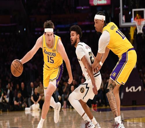 全美熱搜第一！里夫斯2罰1中+反彈絕平：轟32+7+6救贖兩致命失誤