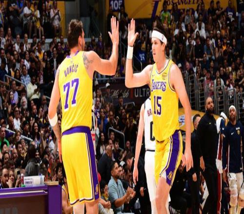 小里1+2絕平，東契奇0.5秒準(zhǔn)絕殺！湖人斬掘金5連勝籌齊爭冠五虎