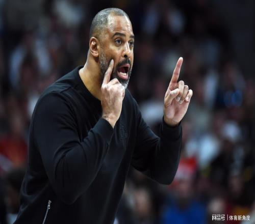 逮谁喷谁,杜兰特也不能幸免,火箭真要爆了!