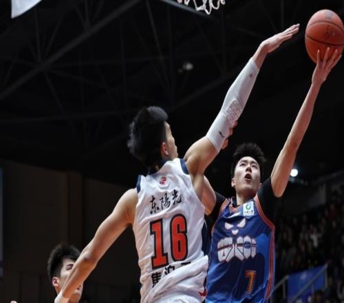 79比129惨败50分!辽篮苦主惨遭25连败:CBA一冠王溃不成军