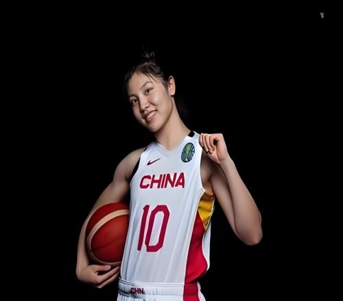 退步太大！女籃頂級鋒線球員，首發(fā)打了8分鐘，被宮魯鳴棄用