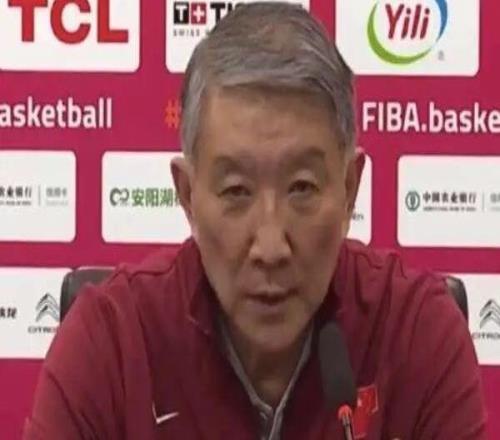 宮魯鳴：打完比利時我們也在學(xué)習(xí)分享球，但強(qiáng)調(diào)多了就會