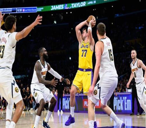 湖人打掘金最后2分鐘裁判報(bào)告：里夫斯剩9.2秒時(shí)不應(yīng)獲2罰球機(jī)會(huì)