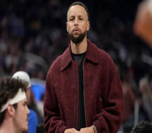 庫里：我現(xiàn)在依然沉浸在籃球的快樂中，短時間內不會考慮退役