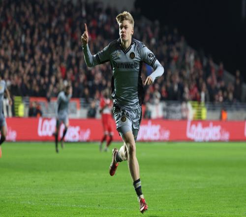 曼聯(lián)夏窗再添目標(biāo)！17歲比利時(shí)中場(chǎng)標(biāo)價(jià)低于3000萬(wàn)，熱刺也在搶