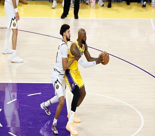 鋒線大將的手感依然相當(dāng)不錯(cuò)，但掘金的整體情況還是差了點(diǎn)意思