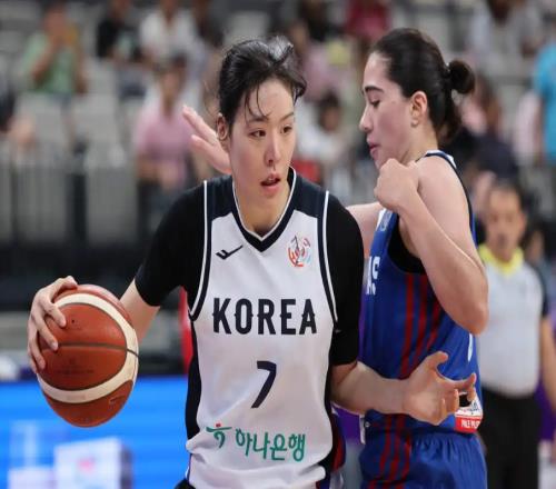 比中國(guó)女籃還猛！韓國(guó)隊(duì)31分大勝，升到第1名，亞洲2隊(duì)無(wú)緣世界杯