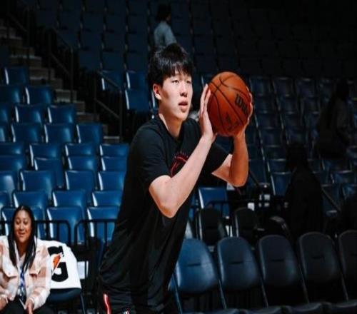 發(fā)展聯(lián)盟背靠背創(chuàng)新高楊瀚森詮釋籃球不說謊