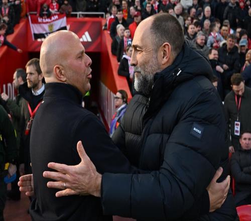 10億豪陣被他用廢利物浦庸帥爭議換人惹眾怒下場歐冠出局或下課