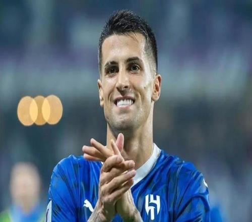 每體：坎塞洛愿意放棄沙特的高薪，尋求解約后自由身加盟巴薩