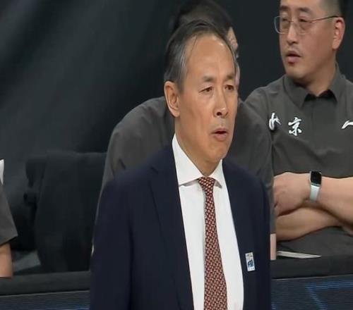 許利民：我們對陣天津準備非常充分麥基策應(yīng)順下能帶動進攻體系