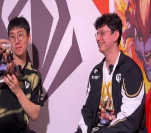 Ruler：GEN有兩個(gè)訓(xùn)練時(shí)段13161922，剩下的時(shí)間選手自己安排