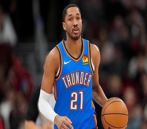 雷霆侧翼大将的状态依然没有起色,他可能快要跌出轮换阵容了