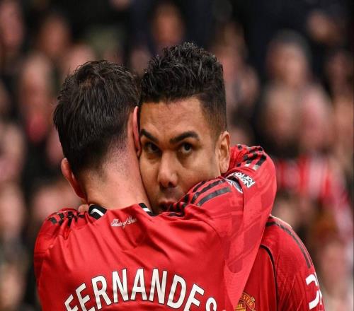 绝对核心,电讯报:B费本赛季进球+助攻为曼联带来了25分