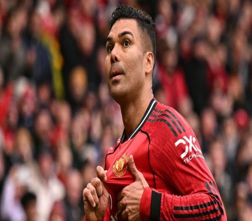 曼聯(lián)更衣室炸鍋！B費帶頭挽留，曼聯(lián)面臨卡塞米羅“尷尬局面”