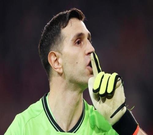 莫雷托：經(jīng)紀人正在向多隊推銷大馬丁，但尤文并未采取行動