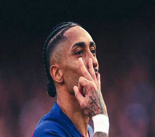 力挽狂瀾！拉菲尼亞戴帽破紀(jì)錄，巴薩52血洗塞維利亞重奪4分優(yōu)勢(shì)