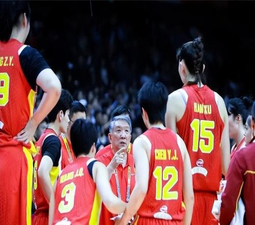 出線(xiàn)了！中國(guó)女籃8474，數(shù)據(jù)一目了然，不是韓旭，最大功臣是她