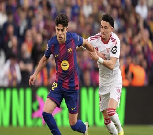 TA:巴萨小将埃斯帕特最初踢中场,因右后卫缺人才换了位置