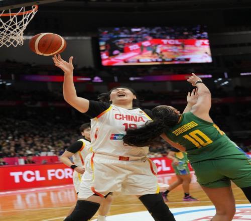 張子宇8分3籃板，中國隊83：71巴西，世預(yù)賽4勝1負(fù)收官