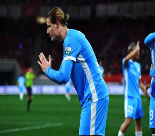 趙鵬對于河南隊(duì)的看法：兩輪比賽獲得六分曾是不可思議的想象，留住外援中衛(wèi)的決策值得肯定_中超直播