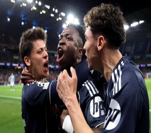 B席紅牌！曼城15慘遭皇馬雙殺，瓜迪奧拉悲憫宿命，球迷流淚動容