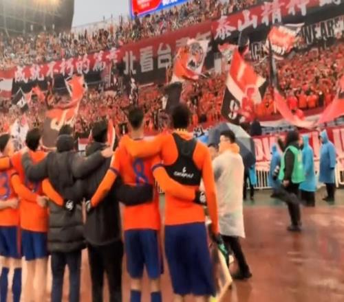 魯媒：泰山隊證明了本賽季“保三爭一”的目標絕非空頭支票