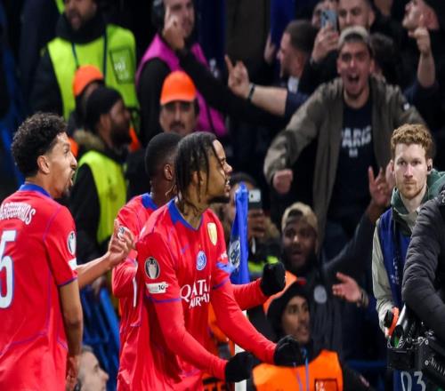 2場(chǎng)轟8球！歐冠衛(wèi)冕冠軍踢瘋了，超級(jí)門將一戰(zhàn)封神：9次神撲0丟球