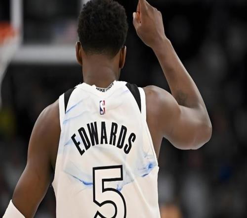 突發(fā)傷情！狼隊(duì)新危機(jī)！華子該怎么選