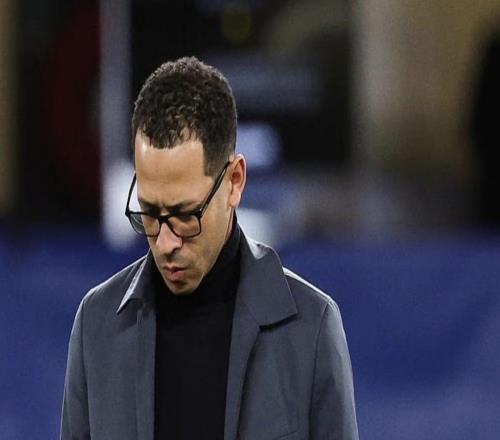 現(xiàn)場(chǎng)球迷：所有切爾西球員都留下謝場(chǎng)，羅塞尼爾卻直接溜了