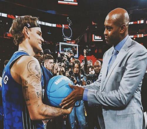 你敢信場均38.3分！依然打不了NBA