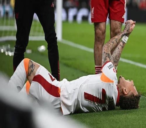 弗林蓬：諾阿朗大姆指傷勢有人說上面那一半沒了，我不確定