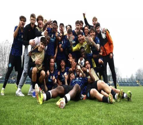 我們捍衛的不只是足球，更是信念！致所有寸土不讓的內拉們！