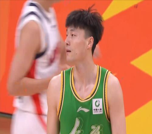 繼偉無(wú)解手帝準(zhǔn)得讓人陌生！勝?gòu)V州取6連勝，烏戈讓遼籃實(shí)現(xiàn)蛻變