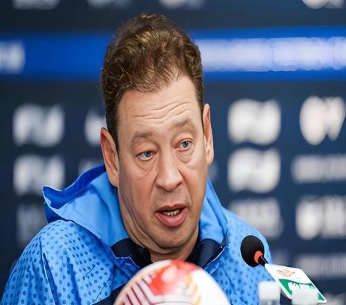 他在國安隊連替補都不是，如今卻成重慶銅梁龍核心，迎來新巔峰