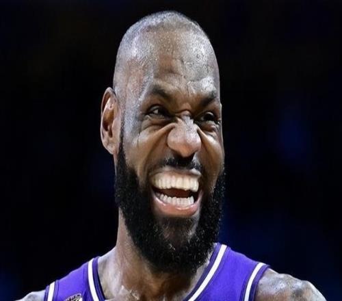 湖人七連勝露冠軍相！41歲老詹14中13，搭檔東契奇要躺拿第五冠