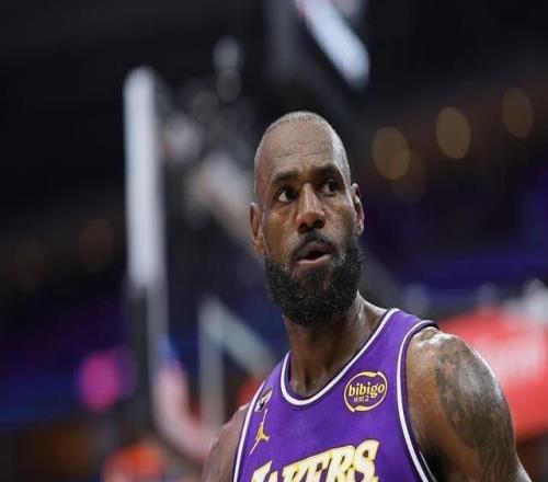 詹姆斯賽季最佳比賽，送給老對手杜蘭特