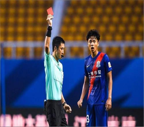 中超金哨又火了！球迷：國安配馬寧，能贏阿根廷，申花隊(duì)危險(xiǎn)了