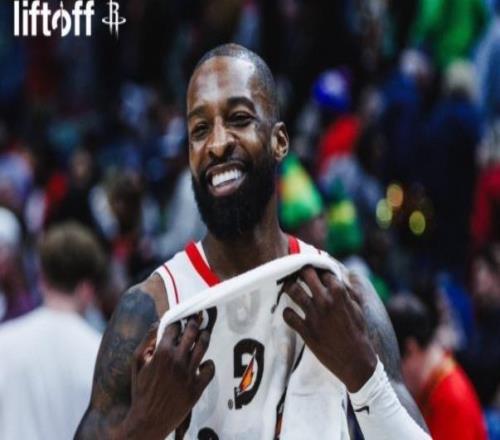 底薪簽1人，補(bǔ)強(qiáng)3位置！火箭隊(duì)內(nèi)暗藏高大射手，三分命中率勝首發(fā)