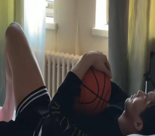 郭艾倫真球癡！術(shù)后第二天睜眼就要球，親承會再拼一次！