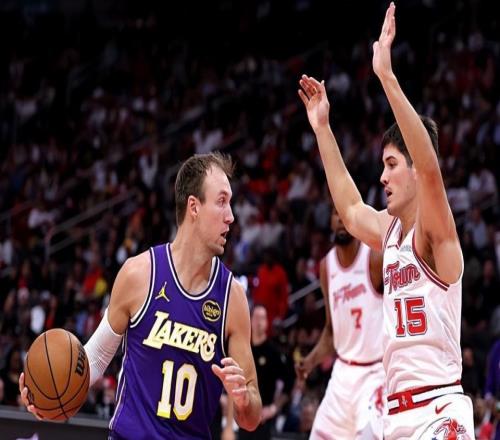 湖人继续着自己的连胜势头,但后场新援却继续着自己的惨淡状态