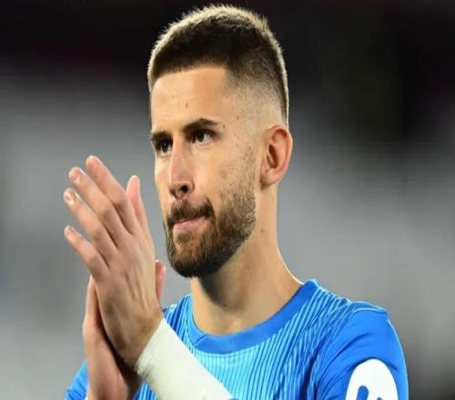 米體：維卡里奧仍是國(guó)米首選，轉(zhuǎn)會(huì)費(fèi)可能為15002000萬(wàn)歐