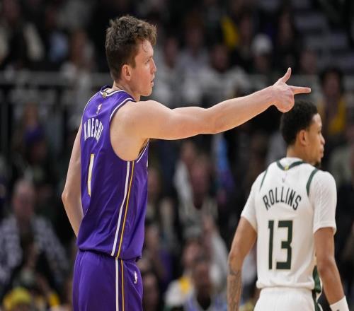 每天一個留隊小技巧，終于知道拉拉維亞3分不行為啥也能當主力了