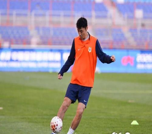 泰山隊備戰(zhàn)與云南玉昆隊比賽