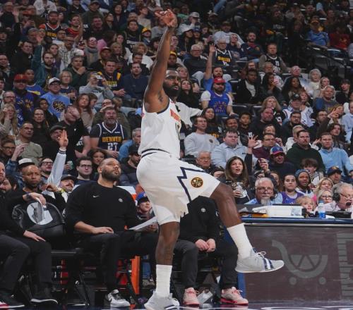 三分10中7！追平歷史紀錄！NBA星二代正式翻身