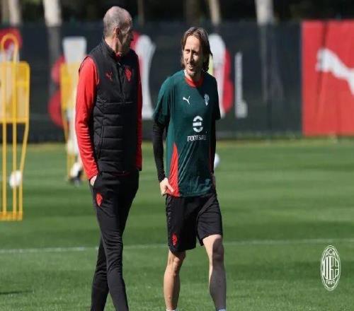 斯基拉丨米蘭對魔笛繼續(xù)留隊充滿信心