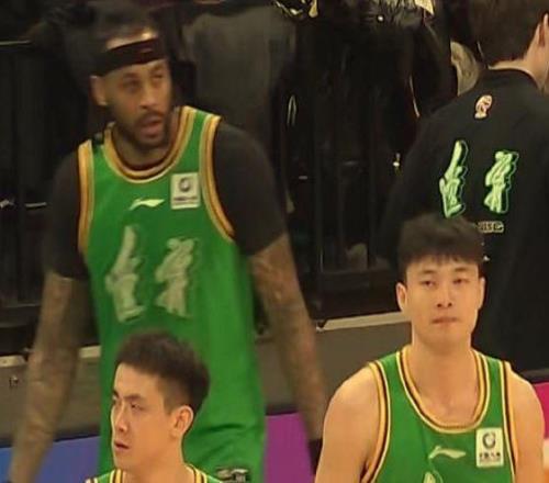 鄢手騏狂轟13+3！莫蘭德5+8+3，麥基僅2+1，遼籃領(lǐng)先北京首鋼8分