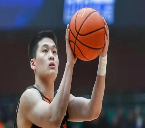 勝天津發(fā)布會！邱彪直指團隊勝利，王證謙遜回答，后被邱彪調(diào)侃！