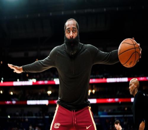 出戰(zhàn)13勝4負(fù)！哈登末節(jié)13+3再成救世主美媒贊已成騎士最佳球員