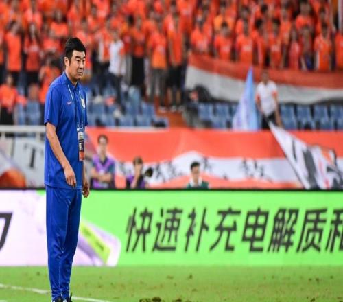 泰山為何4球慘敗媒體人熱議：過于輕敵，混子助教幫不上韓鵬